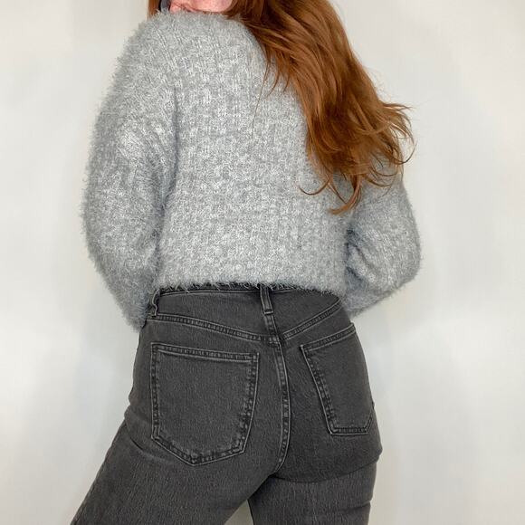 NWOT Candies XL Light Gray Fuzzy Eyelash Semi Cropped Crewneck Sweater - Picture 4 of 9